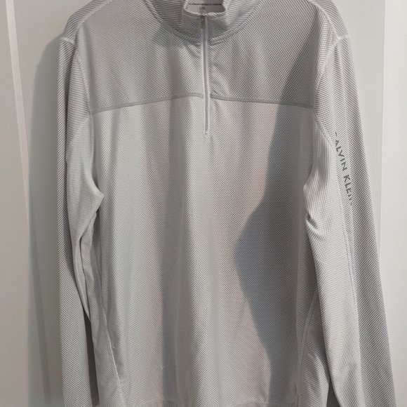 Calvin Klein Performance (L) - Picture 1 of 3